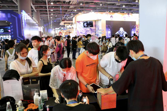 王者十周年现场玩家打牌揭秘英雄策略对战新玩法